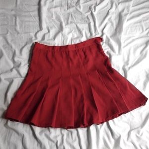 Deep Red pleated skirt! 🎪